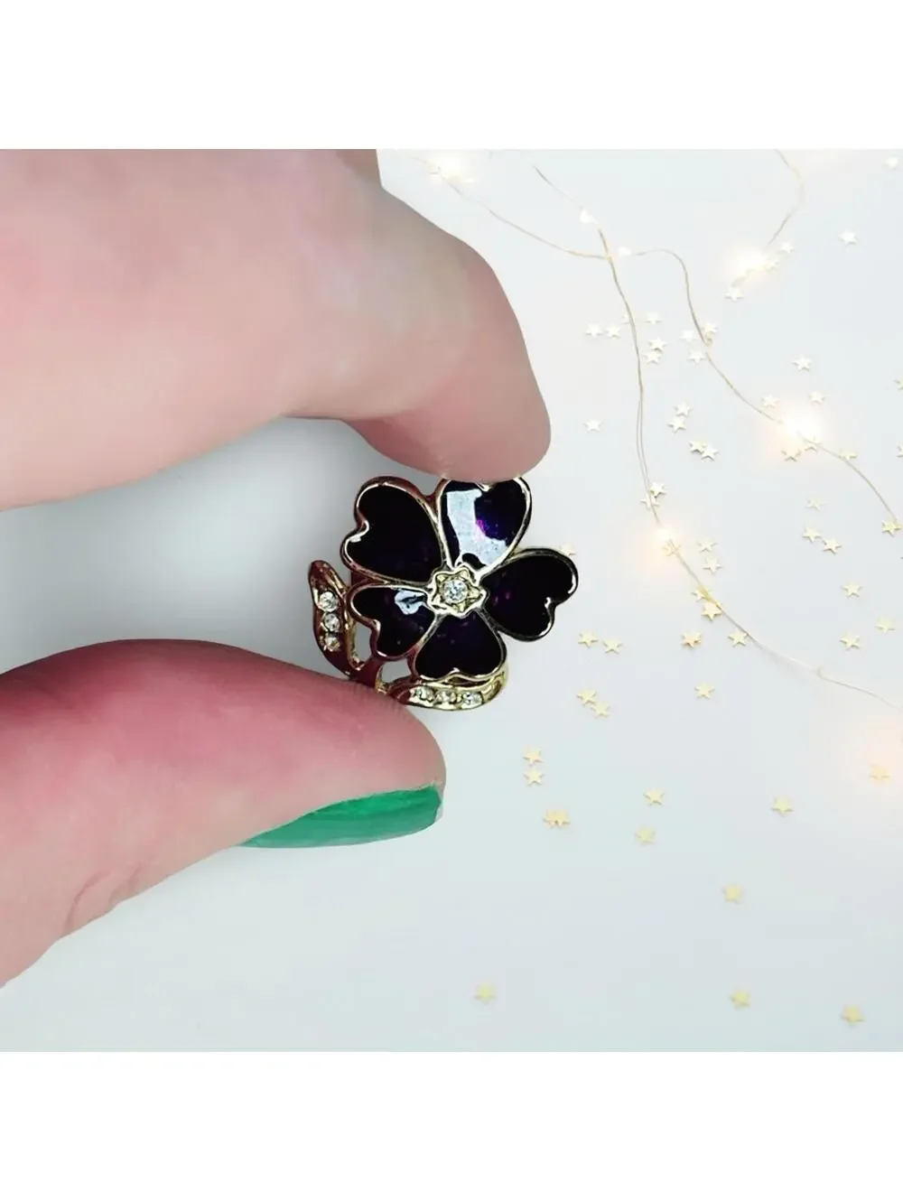 284. Vintage Enamel Purple and Gold Flower Pin